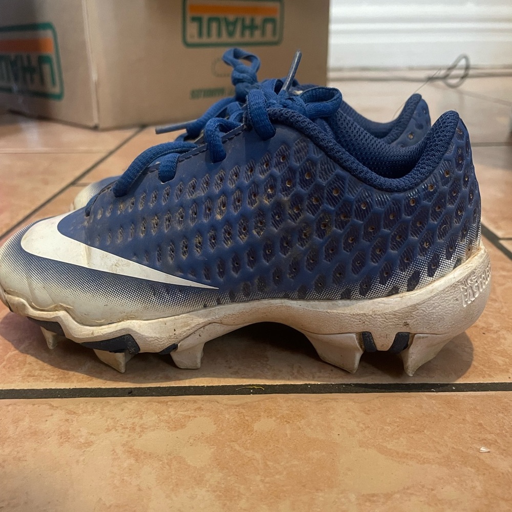 Nike baseball blue cleats